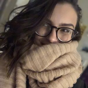 Meet your Posher, Paulina